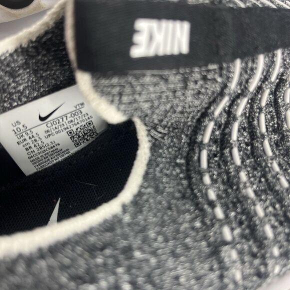 Nike Shoes Size 10.5 Mens Black White React Phantom Road Run Flyknit 2 Pull On - Picture 8 of 8